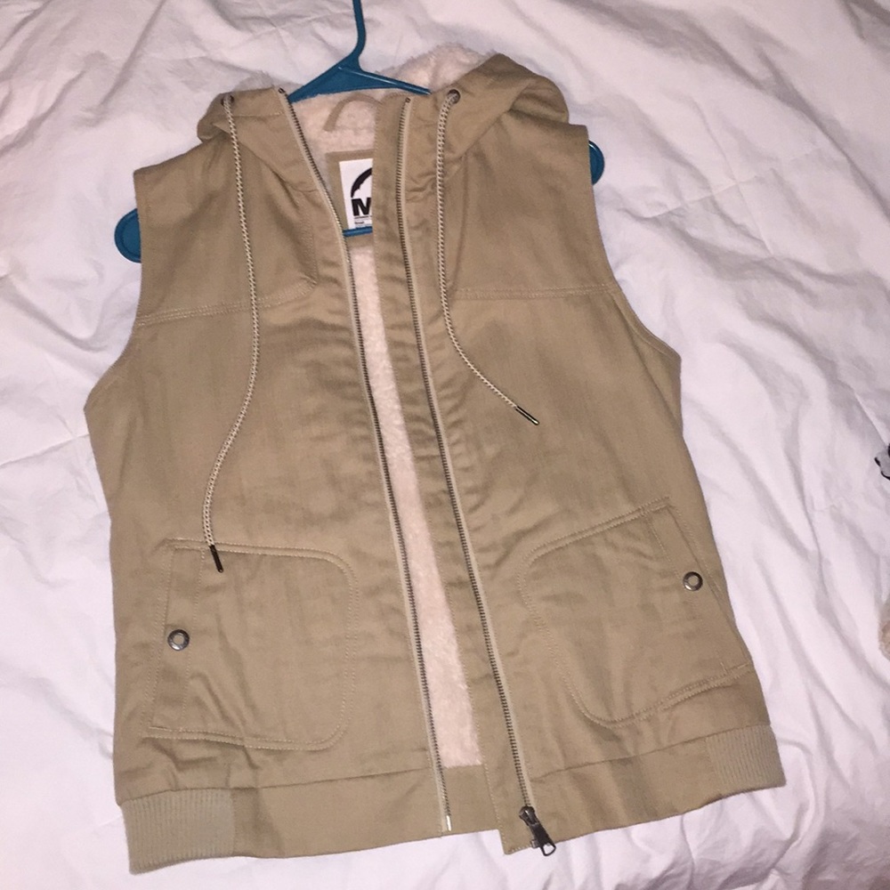 Mountain Khaki Fur Lined Vest